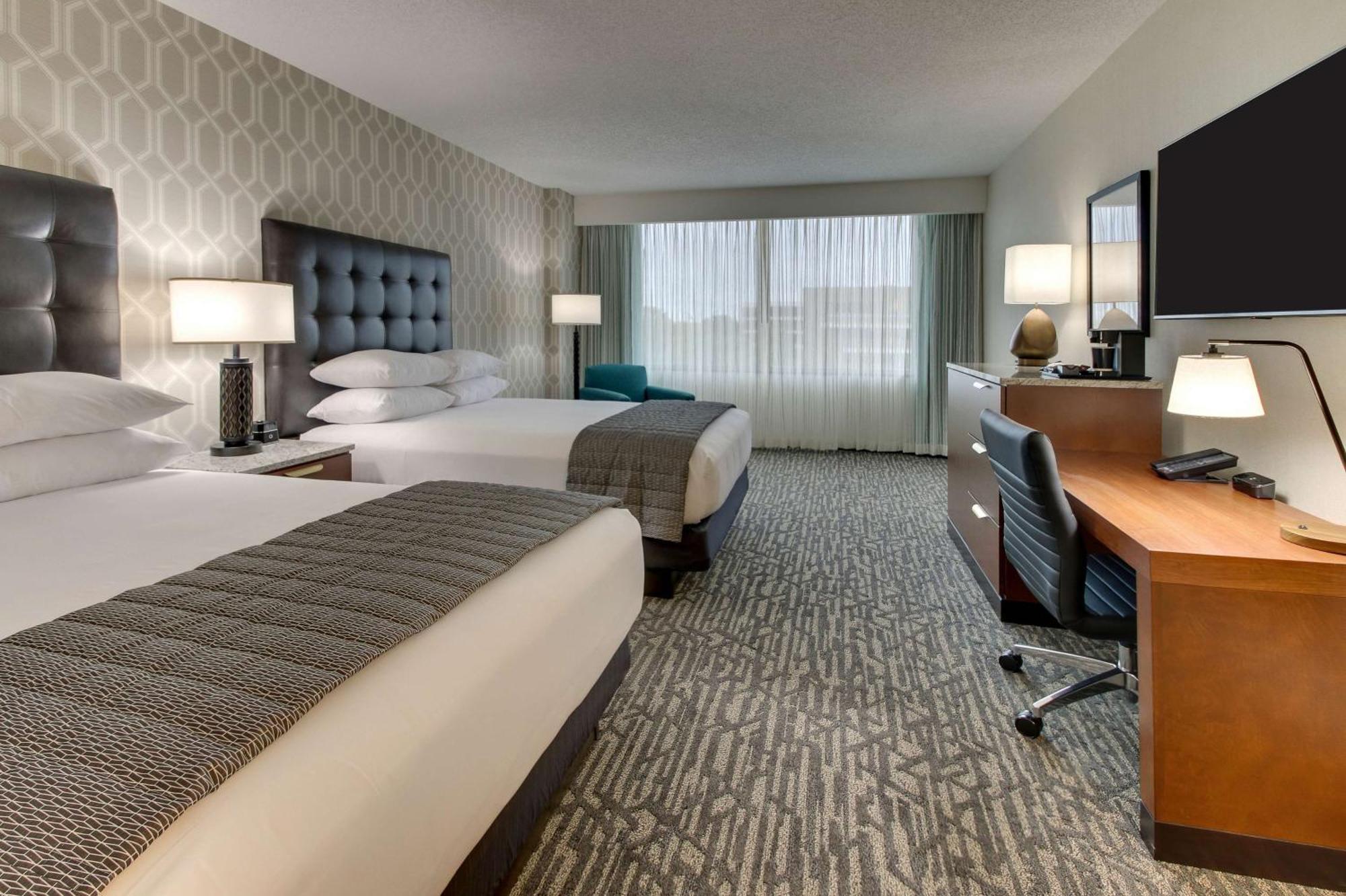 Drury Plaza Hotel Richmond 글렌 앨런 외부 사진