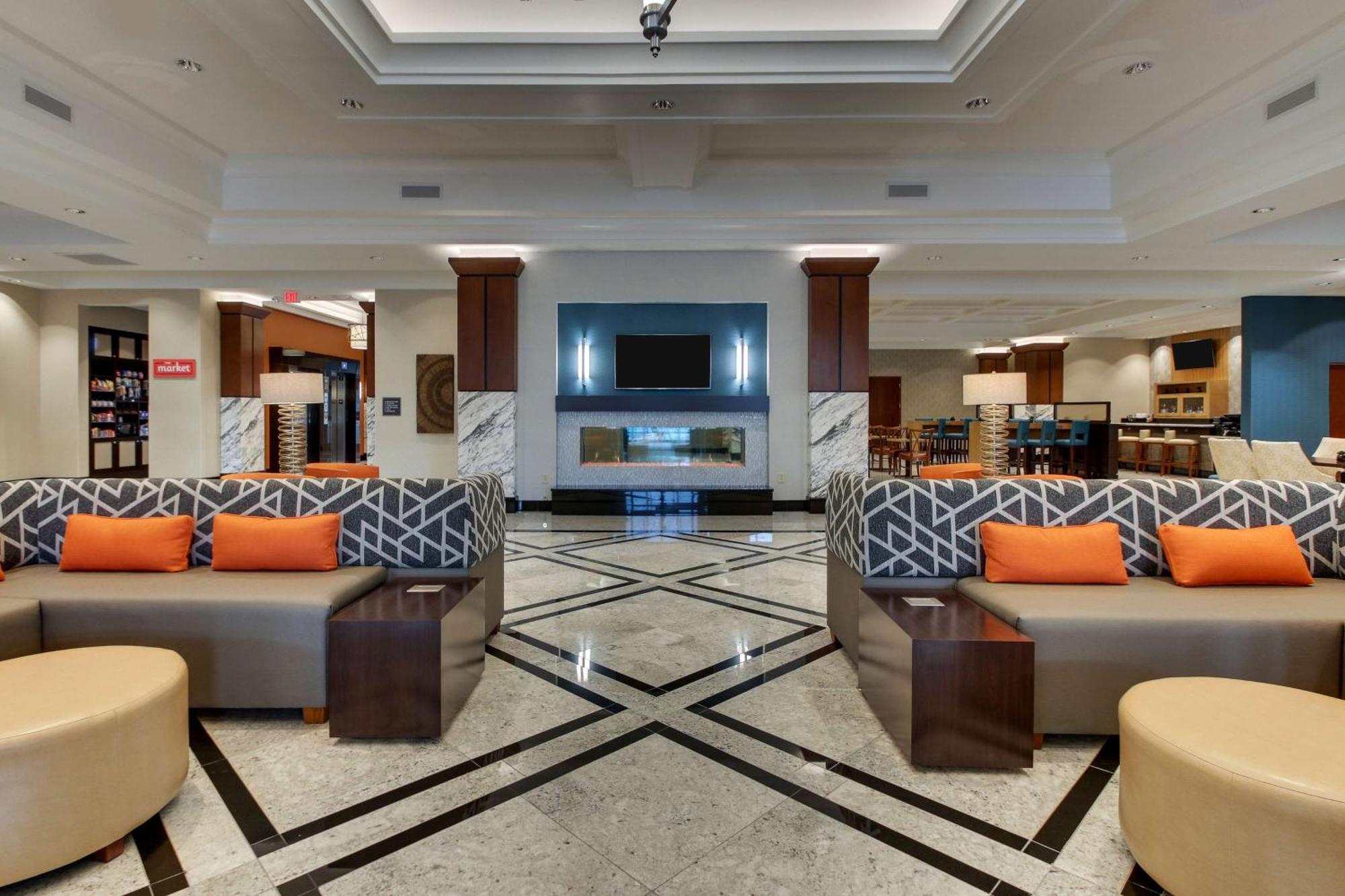 Drury Plaza Hotel Richmond 글렌 앨런 외부 사진