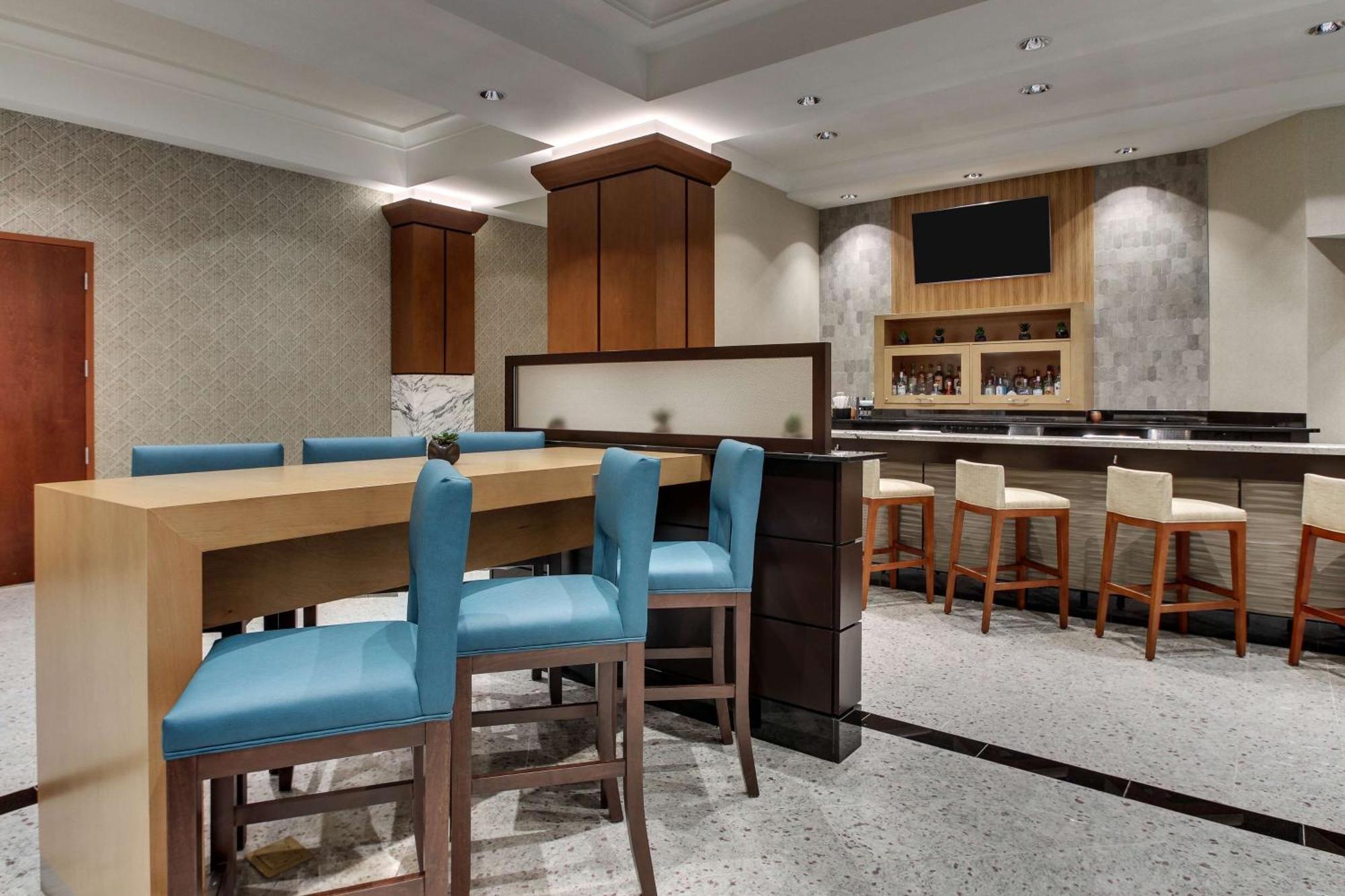 Drury Plaza Hotel Richmond 글렌 앨런 외부 사진