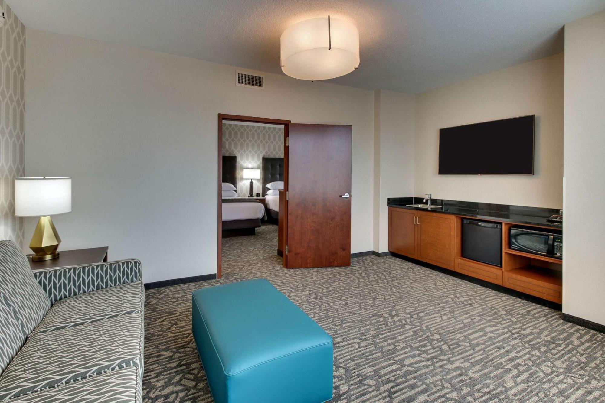 Drury Plaza Hotel Richmond 글렌 앨런 외부 사진
