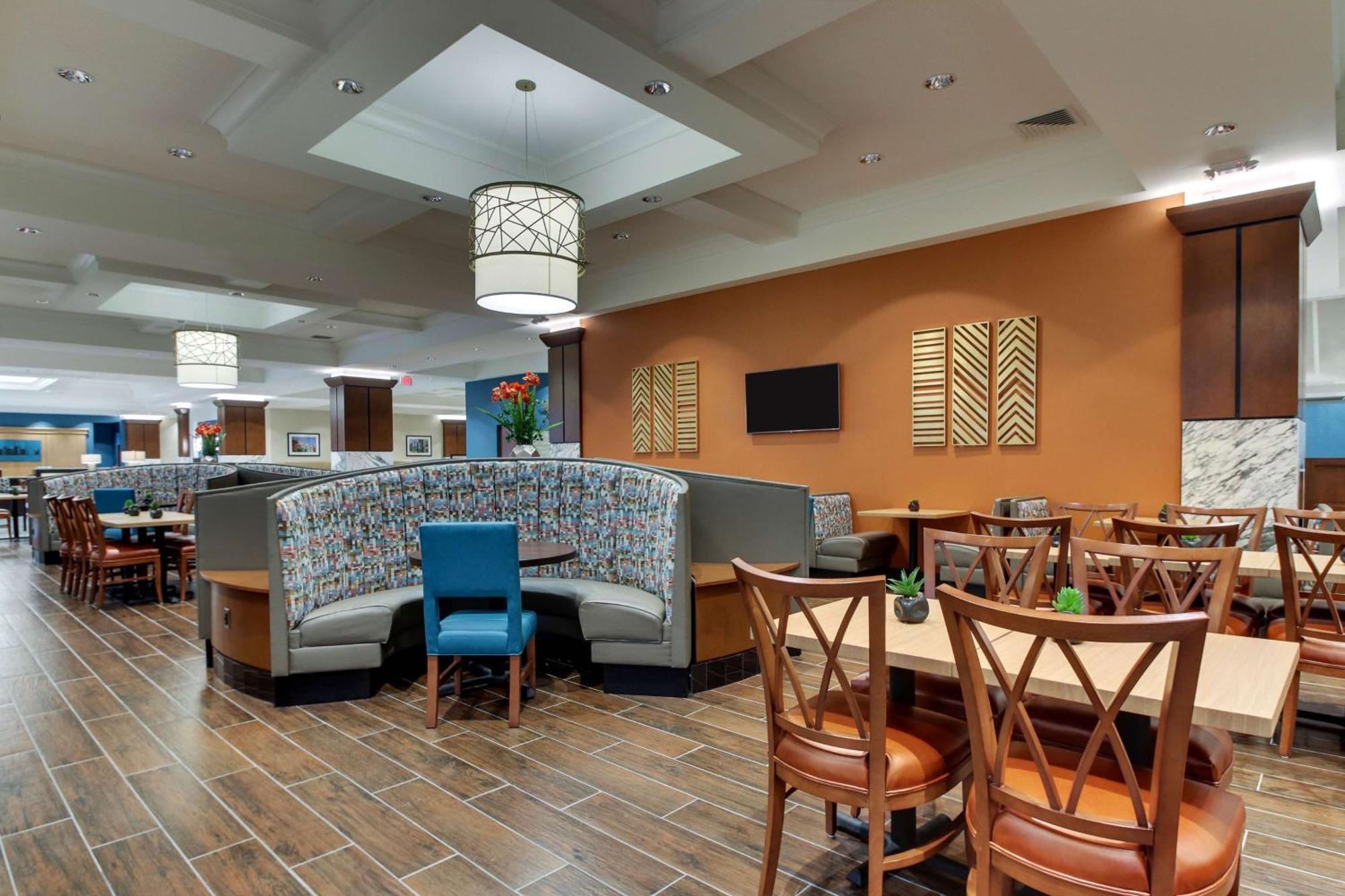Drury Plaza Hotel Richmond 글렌 앨런 외부 사진