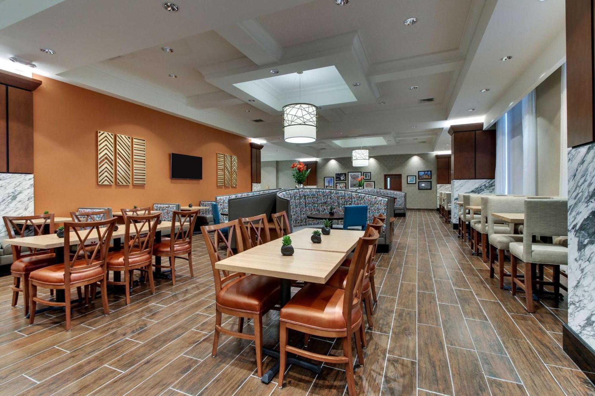 Drury Plaza Hotel Richmond 글렌 앨런 외부 사진